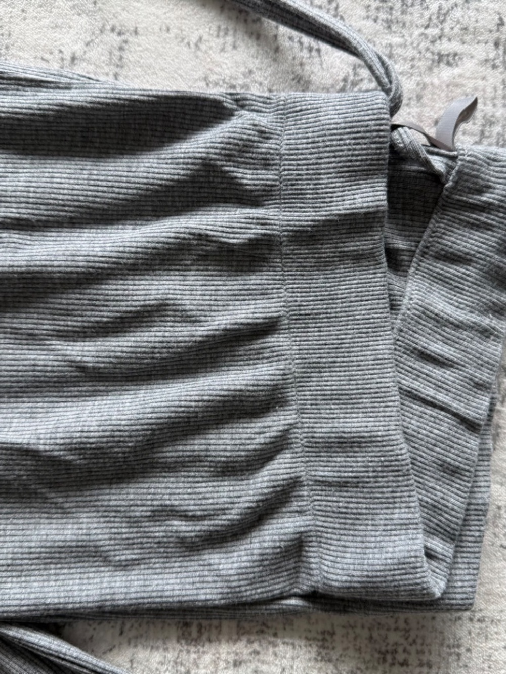 SKIMS Gray Ribbed Pjs - Picture 12 of 16